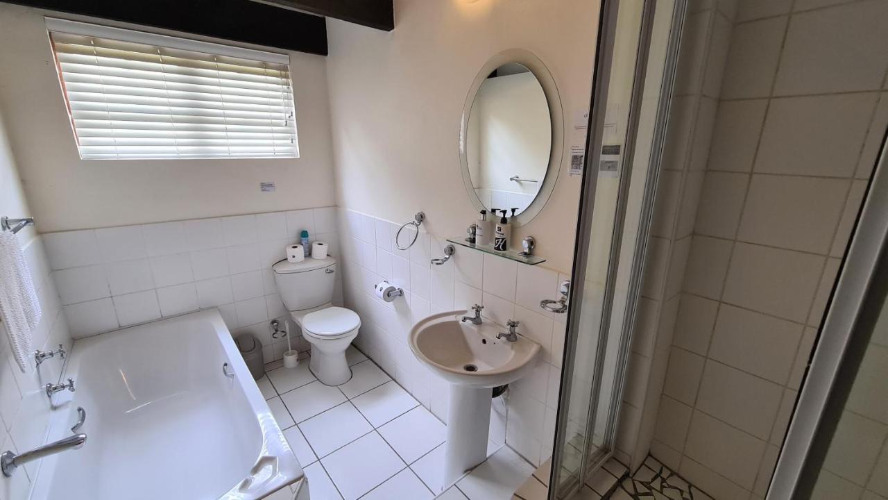 Hathaway Guest House 이스트런던 외부 사진