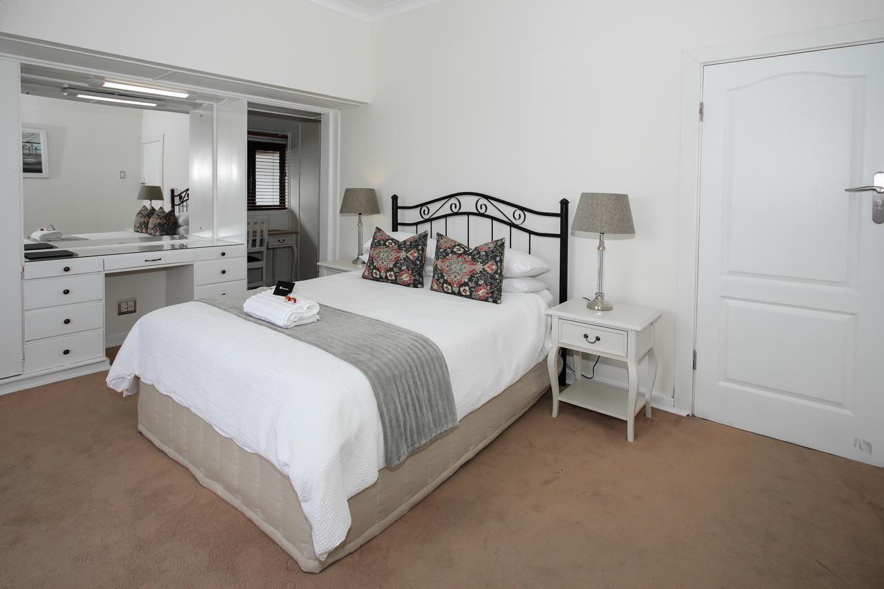 Hathaway Guest House 이스트런던 외부 사진