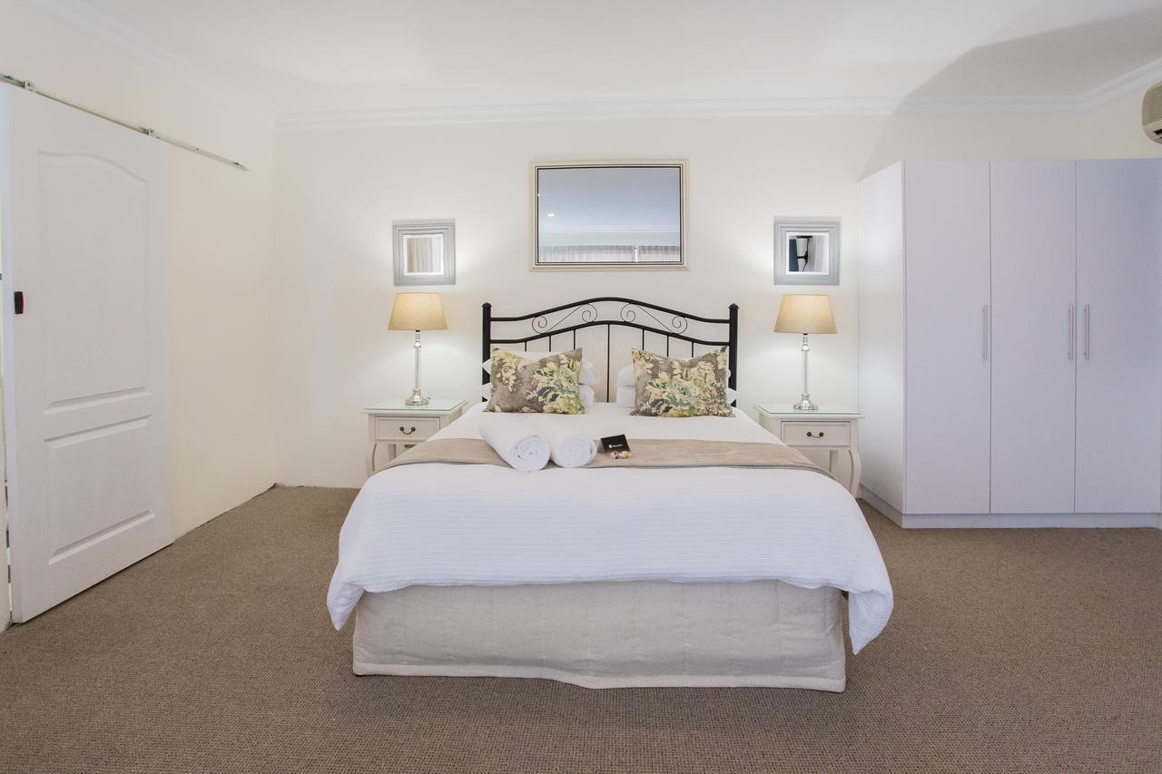 Hathaway Guest House 이스트런던 외부 사진